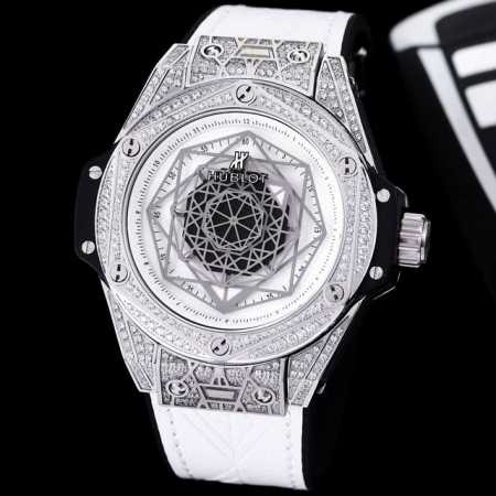 恒宝hublot 刺青腕表系列 进口全自动上链机械度膜玻璃直径:43Mm 厚度:13Mm - 点击图像关闭