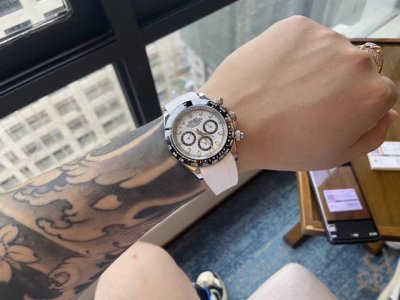 劳力士Rolex宇宙计型迪通拿116508腕表国产2813机 矿物质超强玻璃 904精钢橡胶表带 佩戴舒适 直径40Mm 颜色更突出 光泽更明亮 实物拍摄