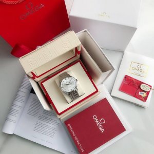 2023年度升级重磅爆款 碟飞系列男士腕表 ，休闲简洁 经典爆款修正原装同步拉伸表扣，并经工厂耐损测试合格，确保品质过硬 机芯 搭载进口8215自动机械机芯 走