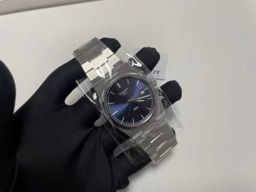 配盒 支持香港、美国直邮 T-Assic 系列 超级玩家X 316L精钢表壳 石英机芯 男表 T137.410.11.041 大陆公 Rmb 表壳材质：拉丝不锈