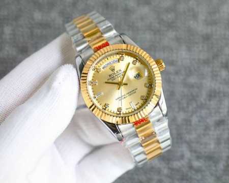 劳力士日志Rolex精品男士腕表，三针双日历设计，尊贵大气，绅士风范，卓越品质，热卖全城。采用瑞士石英机芯 零返修 ，超强防水316精钢原装扣，矿物质镜面不怕刮 - 点击图像关闭