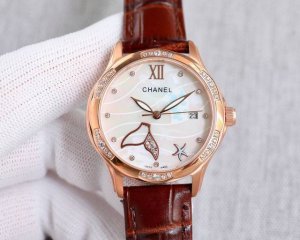 特价 白皮 玫瑰金 陶瓷带+20欧米茄omega 女神必备石英腕表 进进口石英机芯，蓝宝石玻璃镜面，3度防水，316精钢镶钻表壳，可以搭配精钢结合陶瓷表带或者真
