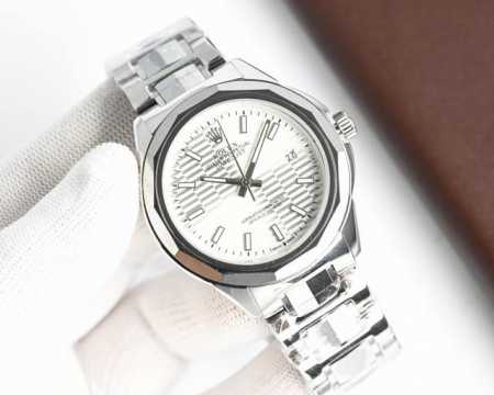劳力士-Rolex 商务休闲男士机械腕表 进口日本原装西铁城8205 钨钢间316L精钢壳套 超级蓝宝石玻璃镜面 直径42Mm 尊贵奢华 休闲男士 生活节奏 尽 - 点击图像关闭
