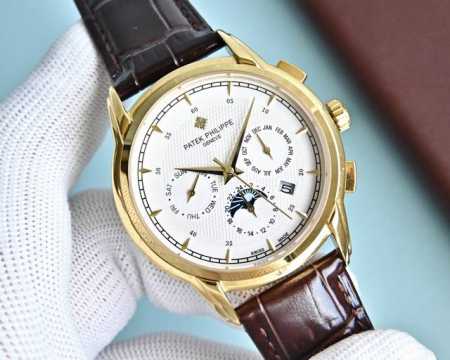 白 金 百达翡丽patek philippe复杂功能系列-纯手工-雕花腕表-惊艳登场，42毫米的表径适配大众男性手寸，非常商务可亦休闲。整表表壳手工雕刻花纹，视 - 点击图像关闭