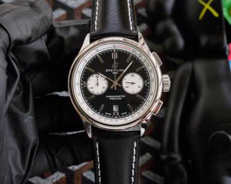 百年灵 Breitling 复仇者系列 日本多功能石英 43*13Mm 拱桥强化玻璃 意大利牛皮表带 原装扣 复仇者黑鸟侦察机 承载着改变历史的使命 - 点击图像关闭