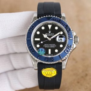 蓝莓”独家首发劳力士游艇名仕型40系列-①外圈 秒针表盘Yacht-Master均为蓝莓色；;904精钢表带，每条表带与表耳完美契合，给予手腕最高舒适度；精品，