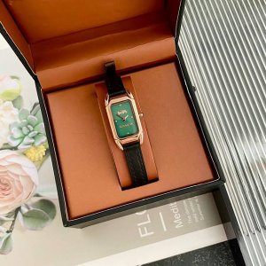 独家原单批 罗一舟推荐 Coach 蔻驰Cadie小绿表小方糖，优雅简约，时尚精致，经典马车Logo浮雕，天然珍珠母贝表盘，复古马鞍型配色，经典不过时，型号：1