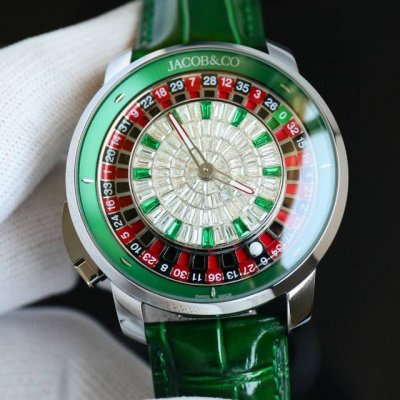 杰克宝 赌盘腕表 Casino Tourbillon不仅仅是一款惊叹的艺术品还是一个真正的轮盘游戏，一个完全随机的机会游戏。 推杆推动轮盘头，配有37个口袋，1