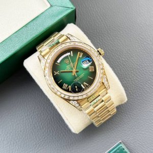 A厂双历西铁城版本到货 白壳 金壳 双头粒钢内罩 做工升级: 1 采用316L精培壳 “吻合度”原装级 150米防水 2 表带和表壳链接处 原装接头 独家技术 A厂双历西铁城版本到货 白壳 金壳 双头粒钢内罩 做工升级: 1 采用316L精培壳 “吻合度”原装级 150米防水 2 表带和表壳链接处 原装接头 独家技术