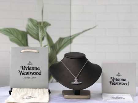 Vivienne Westwood 西太后 土星满钻镶钻项链 朋克教母Vivienne Westwood惯用的皇冠、星球及骷颅、以高彩度的色泽出现在胸针、手链、 - 点击图像关闭