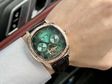 白 -金 卡地亚-Cartier 精品男士腕表 全新多功能设计 尊贵大气 绅士风范 卓越品质 热卖全城 采用全自动机械机芯 顶级316精钢表壳 进口小牛皮表带 - 点击图像关闭