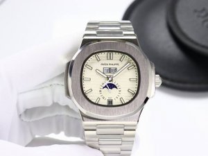 720 钢表之王 再现辉煌 年度新品 钢表之王，百达翡丽“鹦鹉螺”多功能全新回馈来袭 机芯 专注全新进口全自动机械机芯，稳定的高性势 表壳 316L精钢表壳Cn