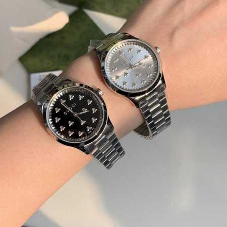 古驰 Gucci 先来看看上手图，真心好呀，绝对能提升气质和生活品质的一个好东西，每天看着都精神饱满，心情愉悦！！！ - 点击图像关闭