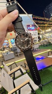 新品独家上市！天梭t125运动男表新款独家发售，专柜：5000。相对专柜、京东、天猫价实惠超多，六针计时男表，表盘约45Mm，大号的表盘和刻度以及大号的表带，一