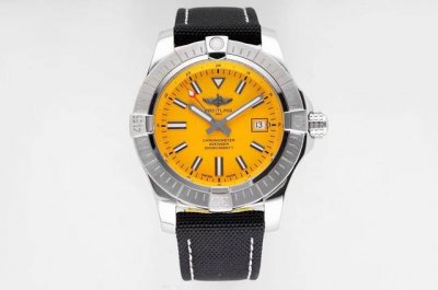 Sj出品 三针 白 黑 四针 白 黑 钢带100 Bls V2 全新推出，百年灵Breitling R2 复仇者系列新款到货！！！一枚更简洁更经典的腕表由此诞生
