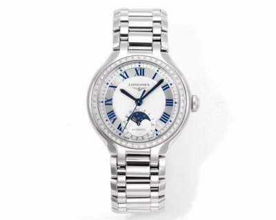 浪琴全新款心月星辰腕表 璀璨星辰，腕间永恒 让每个抬手都是高光时刻 晶莹美钻环绕表盘，如星辰坠入眼眸 白色搭配银色表盘层次分明，如同月光光晕，温和宁静，低调中透