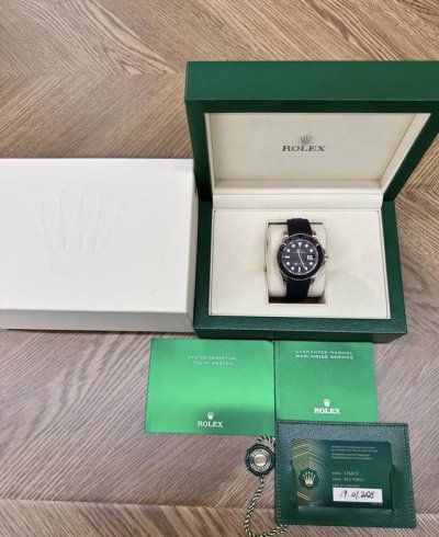 劳力士Rolex 游艇名仕型 M126655-0002 自动上链 18K永恒玫瑰金 40毫米 价268400；玫瑰金游艇；性价比很高；穿衣百搭；25年全套