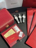 批750 卡地亚新款上市啦！！！（带钻款） ronde Must新款的伦敦Must上市啦！！！ 表盘阿拉伯数字时标没有了，精炼了整个表盘