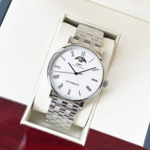 白壳 间金 钢带+20 今日推荐 经典热卖 万国-Iwc 男士腕表 全自动机械机芯 矿物强化玻璃 316L精钢表壳 真皮 精钢表带 商务休闲 优雅大方 尺寸 直