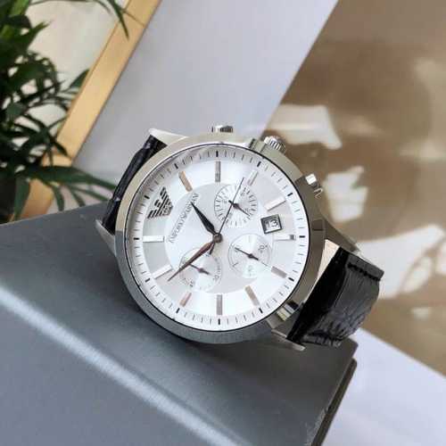 310支持香港、美国直邮 特价全国联保！！正品！正品！Armani 阿玛尼经典休闲商务款，男士皮带手表，白色表盘，三眼设计，小牛皮表带石英表，表盘直径43Mm