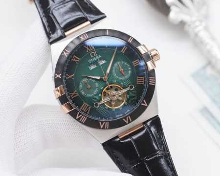 尊享价： 品牌：欧米茄-Omega 类型：男士腕表 壳套：顶级版316精钢l 表带：进口小牛皮表带 机芯：全自动机械机芯 镜面：矿物质防刮镜面玻璃 尺寸：直径4 - 点击图像关闭