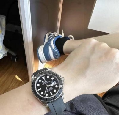 劳力士白色贵金属的深夜航行者 DDD 白金游艇的隐藏美学 DDD 买表入口 高端货 DDD 当铂金灰表盘遇见哑光Cerachrom字圈 DDD 像是月光落在游艇