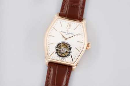 Vacheron Constantin 江诗丹顿 为庆祝酒桶形腕表诞生一百周年而推出新款Malte 马耳他系列腕表，依旧保留了复杂功能腕表最具标志性的元素：陀飞 - 点击图像关闭