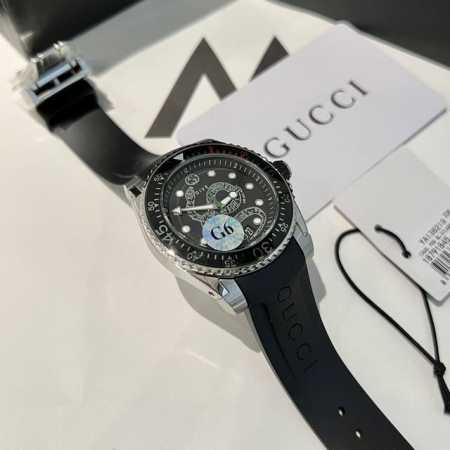 白壳 金壳 升级版 原单品质 值得信赖 古驰 Gucci新款中性潜水表 时尚不失大气 男女皆宜 40 Mm表径 以品牌标志性 蛇 图案和夜光显示为表盘 应用不锈 - 点击图像关闭