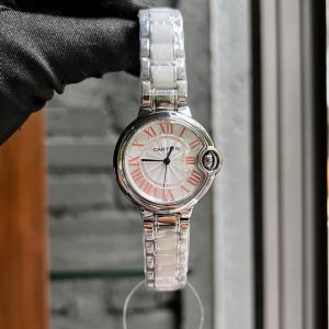 光圈 钻圈 玫瑰金20 卡地亚 33Mm 瑞机 鱼眼玻璃 匠心之作卡地亚蓝气球 精致33Mm石英腕表 传统三针设计 星空运转 时间流淌 特殊工艺镶钻 个性 完美