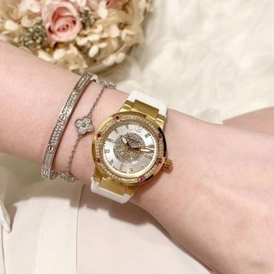 白 金+30钻+30菲拉格慕-Ferragamo 完美融合了时尚潮流的现代设计与瑞士卓越的制表传统的优雅时计蓝宝石玻璃瑞士机芯圈口镶钻进口 表带尺寸33Mm9M