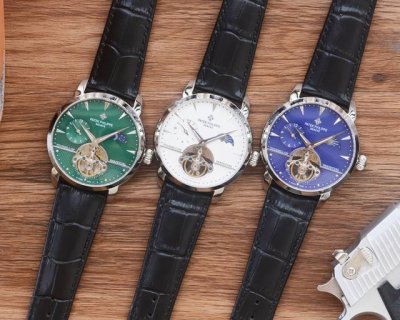 男人挚爱 多功能腕表 最新 ：百达翡丽最佳设计独家首发 类型 ：精品男士腕表 表带 ：真牛皮 316精钢表带 机芯 ：全自动机械机芯 镜面 ：矿物质强化玻璃 更