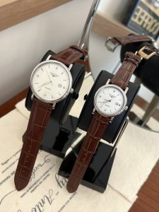 白壳 .玫 .钢带加20 独家实拍，认准品质与细节 浪琴-Longines 新款情侣对表 原装进口石英机芯 矿物质玻璃镜面 316L精钢表壳 直径男40Mm女3