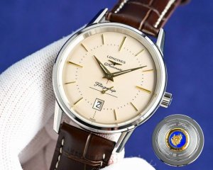 1950台湾厂最新出品浪琴经典复刻系列L4.795.4.78.2，腕表机芯采用2895一体机改Cal.L615机芯，蓝宝石镀防眩光膜镜面。 浪琴基于其悠久的历史