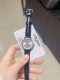 白壳 金壳+20钢带20 陶瓷40 浪琴 原装进口石英机芯 小秒设计 蓝宝石玻璃 316L精钢表壳 直径女29Mm 厚8Mm如果今天的阳光停止了它耀眼的光芒。那