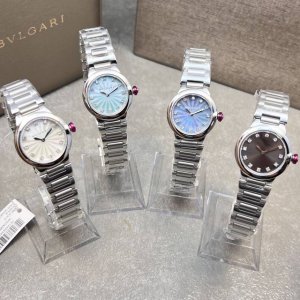 Bv 小号28Mm！蓝宝石镜面！ 宝格丽Bvlgari Lvcea光的力量 全新表盘采用珍珠贝母嵌花工艺 呈现造型立体感的旭日纹图案 闪烁太阳光芒 把幸运佩戴身