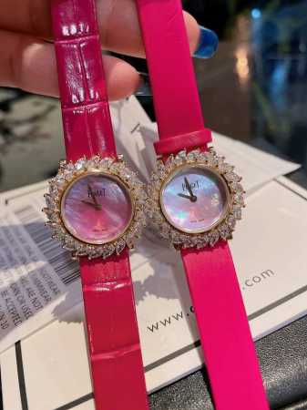 金白同价 伯爵-Piaget 全新高级珠宝系列，18K白金.玫瑰金，镶饰24颗马眼型切割美钻 约3.84克拉 是高级珠宝制作的一大挑战；钻石散发的耀眼光芒，皮带 - 点击图像关闭