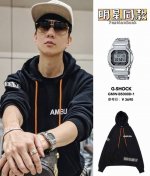 发货实拍，终于出货！小金砖，金色Gmw-B5000D-1Jfb5000 35周年方块钢带表 采用了极为用心的抛光和打磨，显得质感非常高级。经典的G-Shock壳