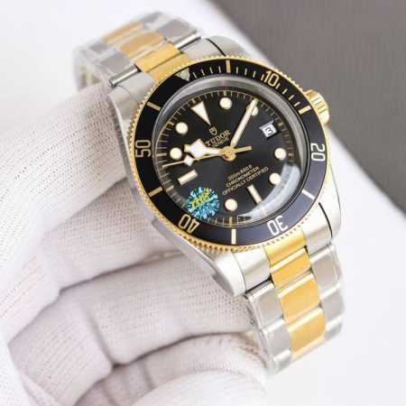 白壳 。金钢 V2升级版帝舵 Tudor 碧湾系列对于帝舵来说，无疑是一个庞大的产品线，在今年推出了一只全新的单色碧湾，以绝对的实力被认为是劳力士无历黑水鬼的平 - 点击图像关闭
