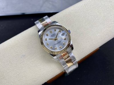 女款 劳力士Rolex 单历 日志型31Mm 直径 31Mm 机芯 搭载全自动机械机芯 圈口 劳力士Ringcommand三角坑纹 光圈 钻圈 镜面 防刮蓝宝石