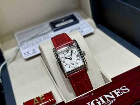 新款-Longines浪琴迷你黛绰维纳系列；专为精致优雅的当代魅力女性打造！ 表壳直径:2 *29Mm 精致小巧的表壳、于细微之处展现优雅风范，配备全新设计的小 - 点击图像关闭