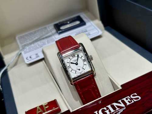 新款-Longines浪琴迷你黛绰维纳系列；专为精致优雅的当代魅力女性打造！ 表壳直径:2 *29Mm 精致小巧的表壳、于细微之处展现优雅风范，配备全新设计的小