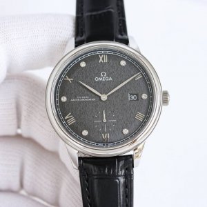 金白同价 第三代蝶飞典雅重磅登场 1Tw最新推出欧米茄蝶飞系列典雅小秒针款 全新升级版41表径同步官网 内部搭载欧米茄8802至臻天文台机芯 透过蓝宝石玻璃表背