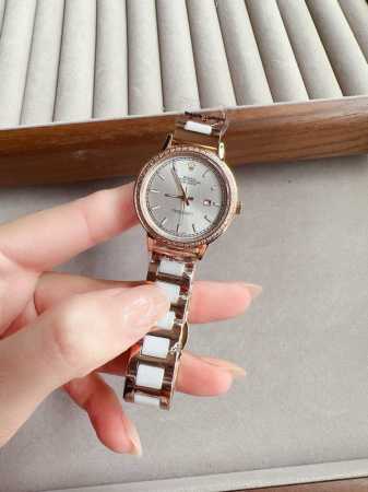 钻钢 . 陶瓷20 简约设计 优雅气质 劳力士-Rolex 女士腕表 进口石英机芯 矿物强化玻璃 316L精钢表壳 真皮表带 时尚大方 经典热卖尺寸:直径28M - 点击图像关闭
