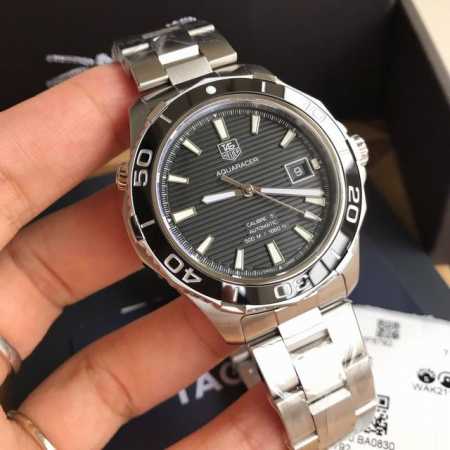可以订做专柜查验码 批: 包装:50 新款竞潜机械表上线！Original Tagheuer,泰格豪雅竞潜系列机械表，尺寸:41Mm表径，蓝宝石镜面，超强夜光指 - 点击图像关闭