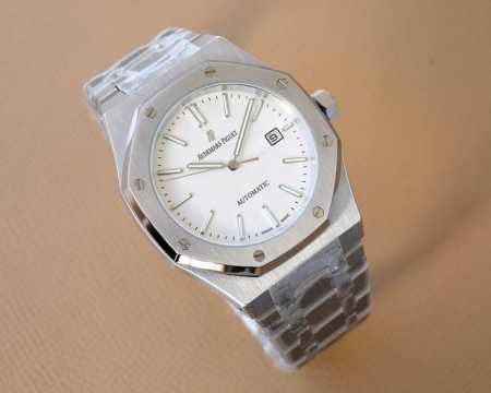 Ap爱彼audemars Piguet 全新表盘设计拉丝工艺与表壳表带浑然一体 超级夜光 指针 刻度 1壳套内非置胶圈机芯罩完美演绎钢王美誉 圈口8个螺丝处理也 - 点击图像关闭