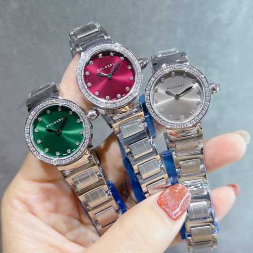 白壳 玫金 钻20 宝格丽迷你号！ Bvlgari 宝格丽 Bvlgari系列 经典又不失时尚气息女表，进口石英，,精钢不绣钢材质 细节做工非常不错，小号尺寸：