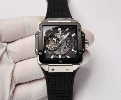 白 . 玫黑20. Hublot 宇舶表 这是恒宝腕间的高级秀场！恒宝再次跨界潮流高端！众星演绎，隆重上市，兼具尖端潮流和创新科技的融合力作，腕表史上的巅峰之作