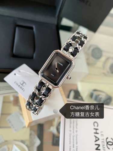 金白同价 香奈儿chanel Premiere系列腕表！1987年灵感源自巴黎芳登广场的轮廓 中古方糖！表径26.1X20毫米，表壳材质精钢，漆面表盘、矿物质水