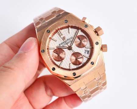 白壳 金壳 热门爱彼audemars Piguet 皇家橡树系列26715Bc.Zz.1356Bc.01。 38Mm尺寸1:1 目前最高机械机芯版本正品是机械！ - 点击图像关闭
