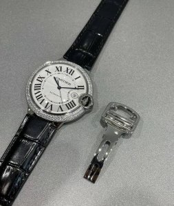 卡地亚 蓝气球系列 W69016Z4 男款自动机械 表径42 客户于 年9月12日购入 最经典款式 全套齐全 专柜54000 现货#男士手表 #手表 #腕表 #